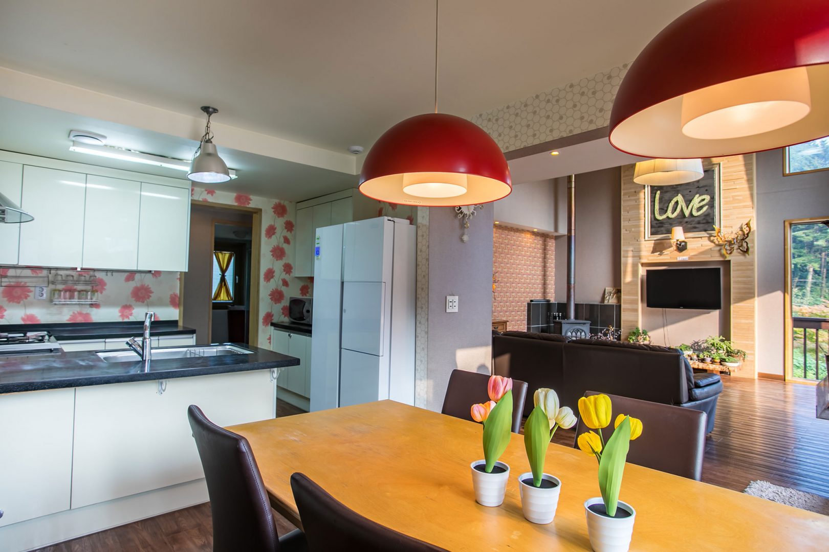 roomview-10-1620x1080-3