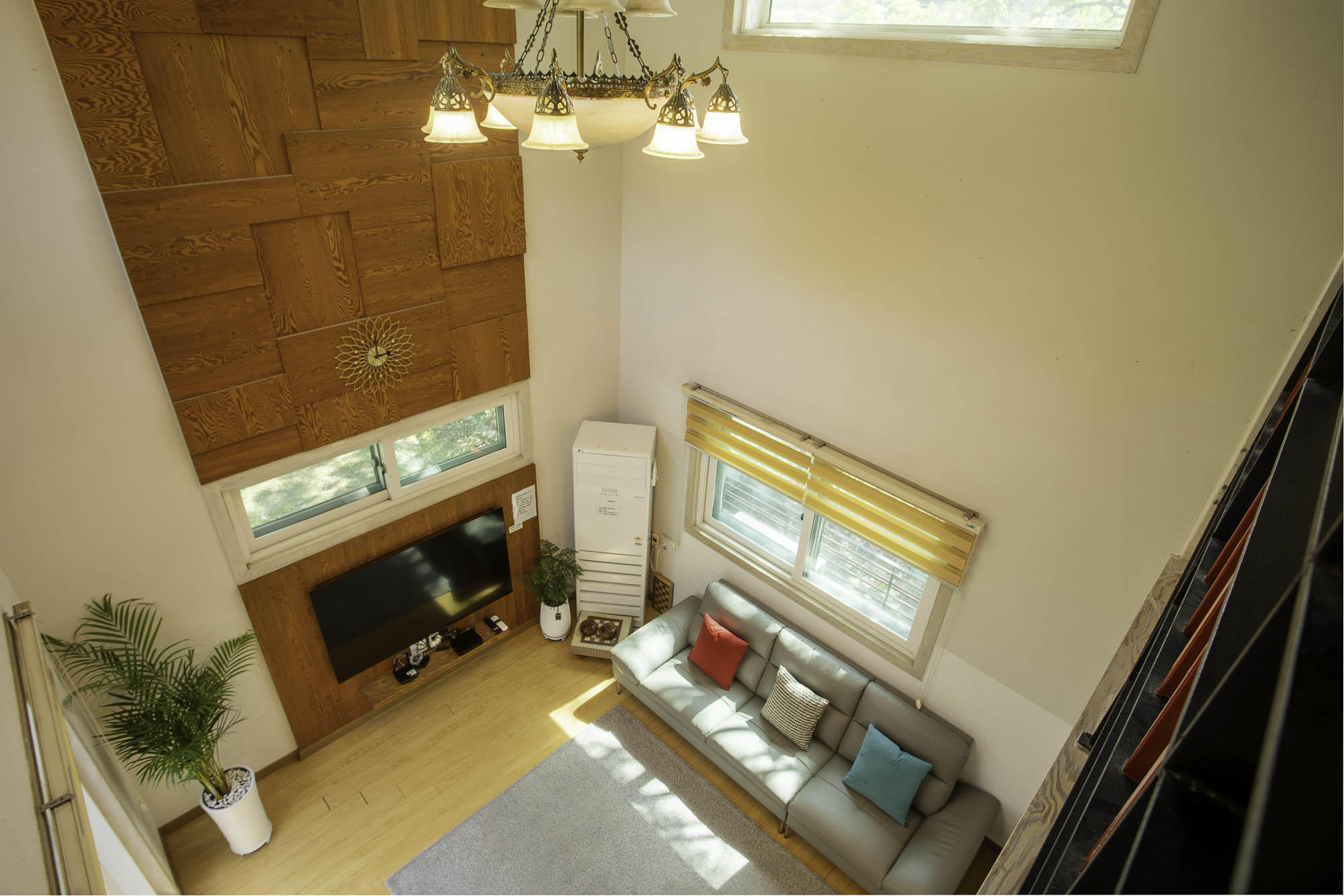 양평 독채펜션 테라펜션 거실 공간